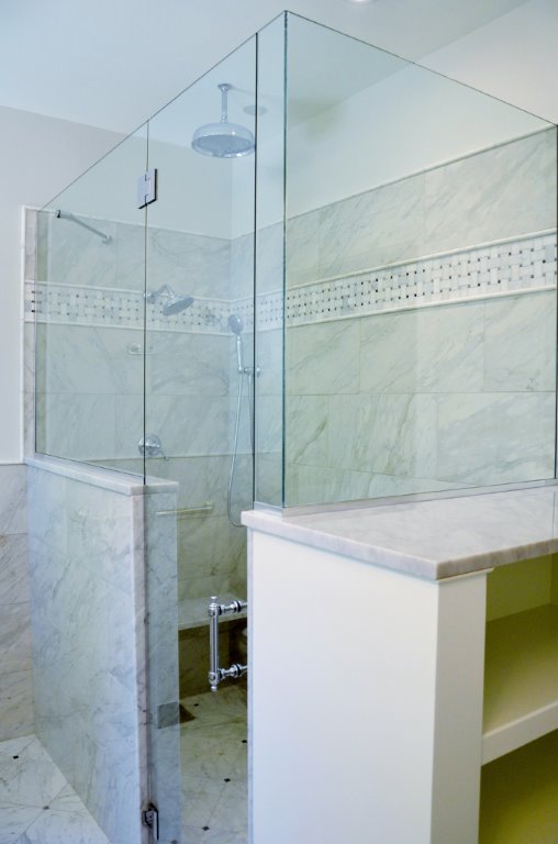 Greg Fitzpatrick Inc - Saltwater Farmhouse - Master Shower